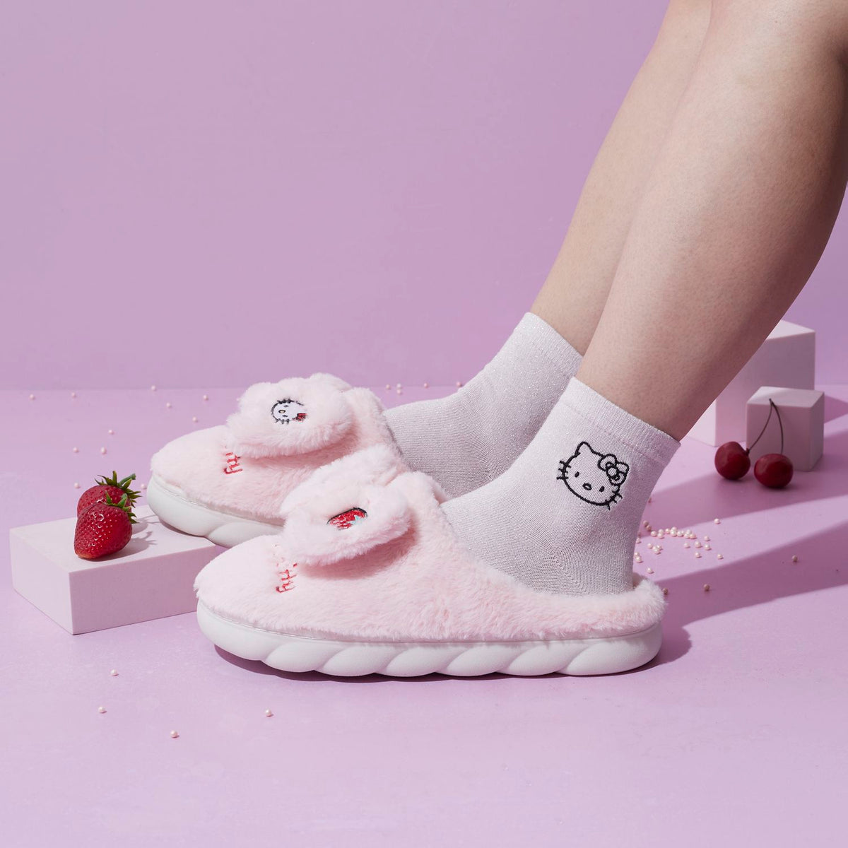 CHAUSSONS HELLO KITTY 37-40