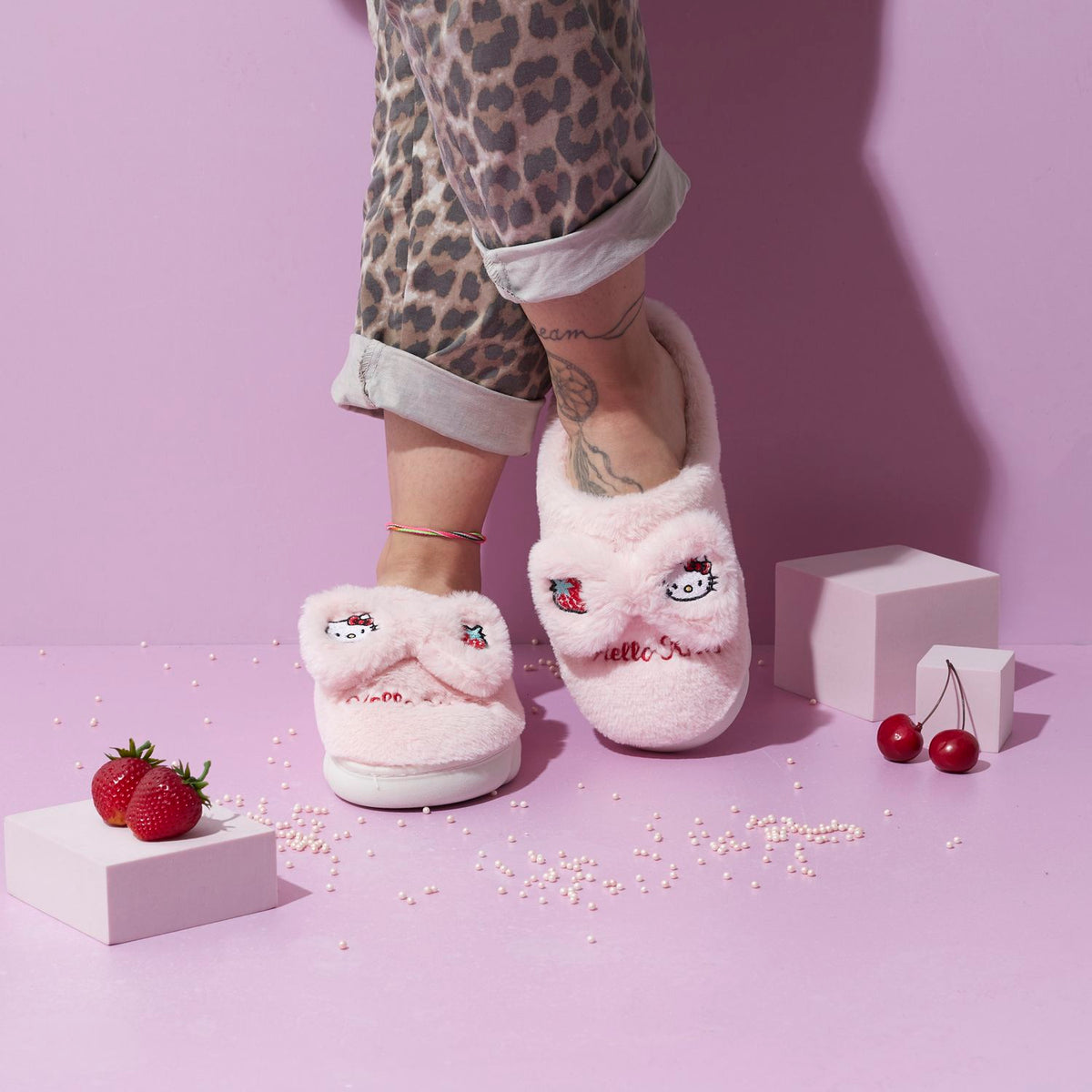 CHAUSSONS HELLO KITTY 37-40