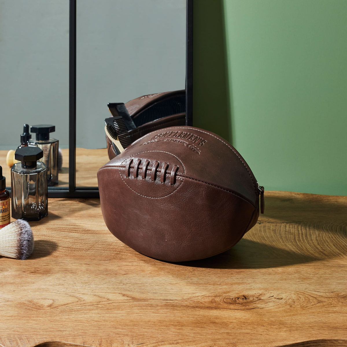TROUSSE DE TOILETTE BALLON RUGBY