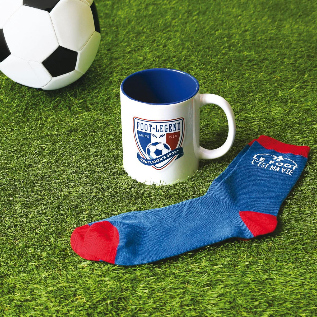 COFFRET MUG ET CHAUSSETTES FOOTBALL
