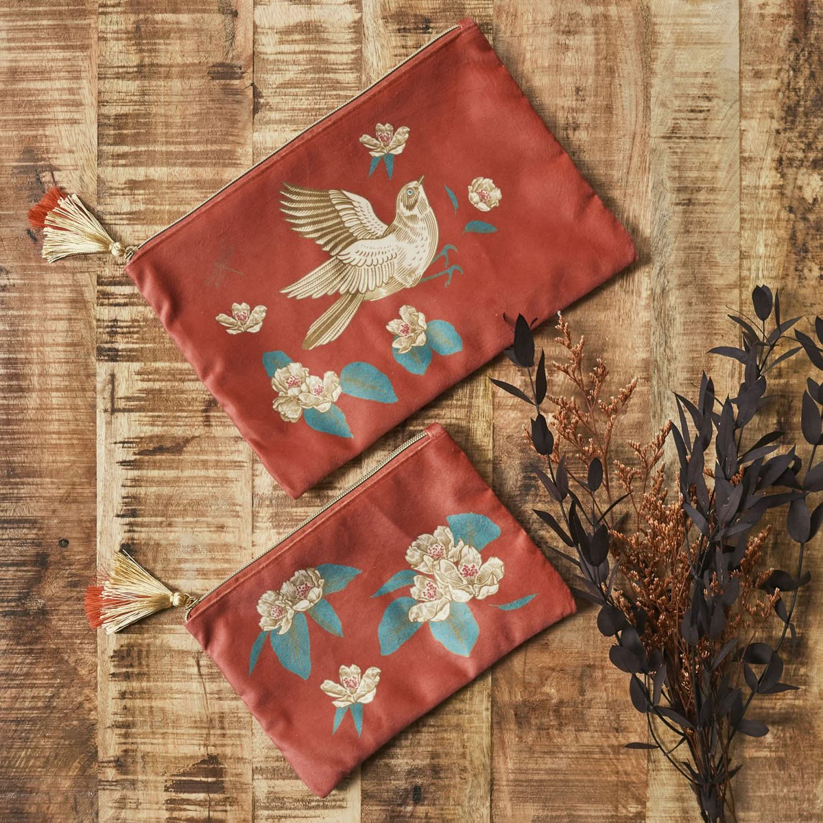 SET DE 2 TROUSSES VELOURS JARDIN D’EDEN (coloris aléatoire)