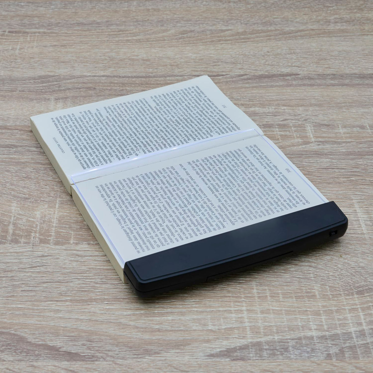 LISEUSE TABLETTE BOOK LIGHT