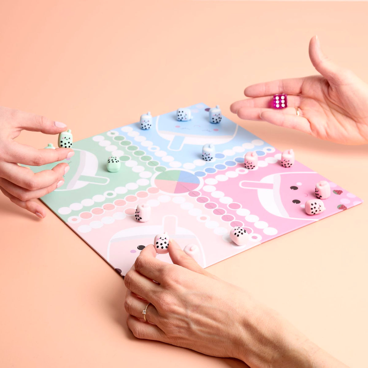 JEU DES PETITS CHEVAUX KAWAII BUBBLE TEA