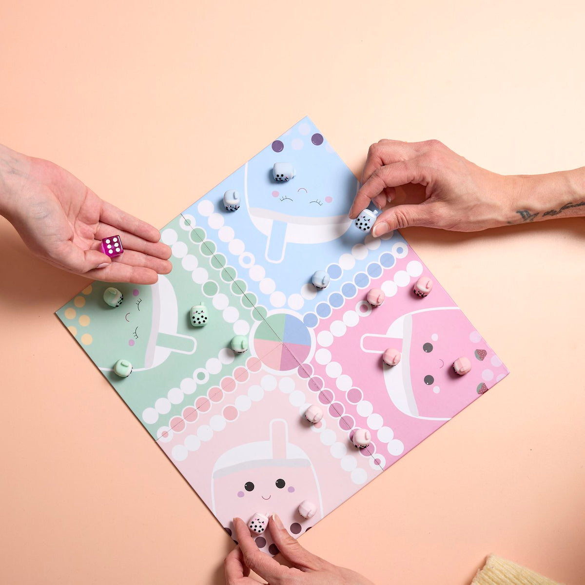 JEU DES PETITS CHEVAUX KAWAII BUBBLE TEA