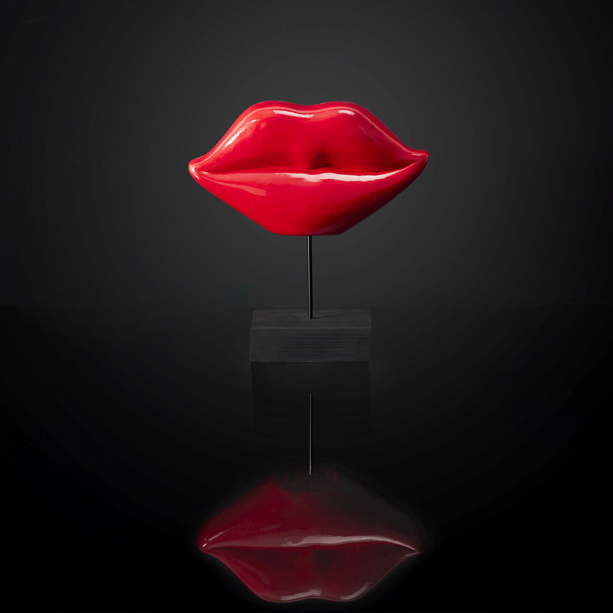 DECO A POSER BOUCHE ROUGE H20CM