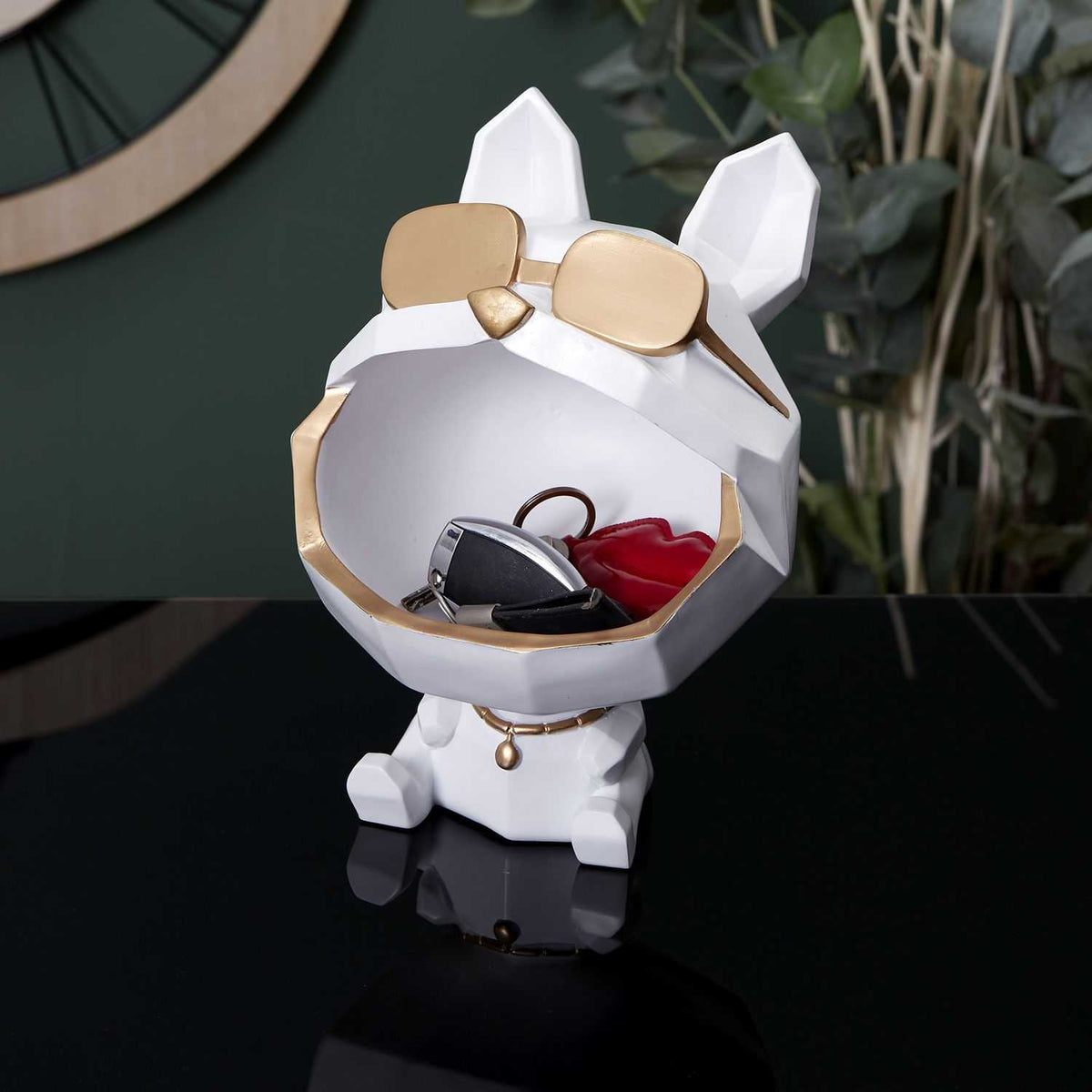 SCULPTURE CHIEN A LUNETTES BLANC VIDE POCHE