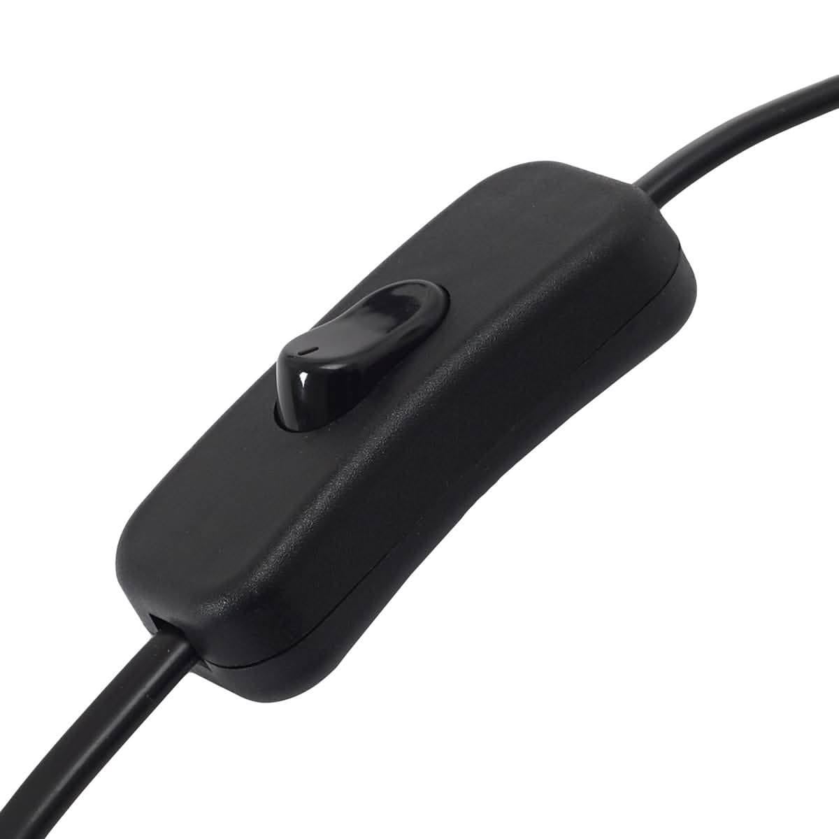 LAMPE CHAPEAU ROTIN